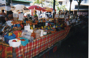 march&eacute; aux &eacute;pices et au rhum